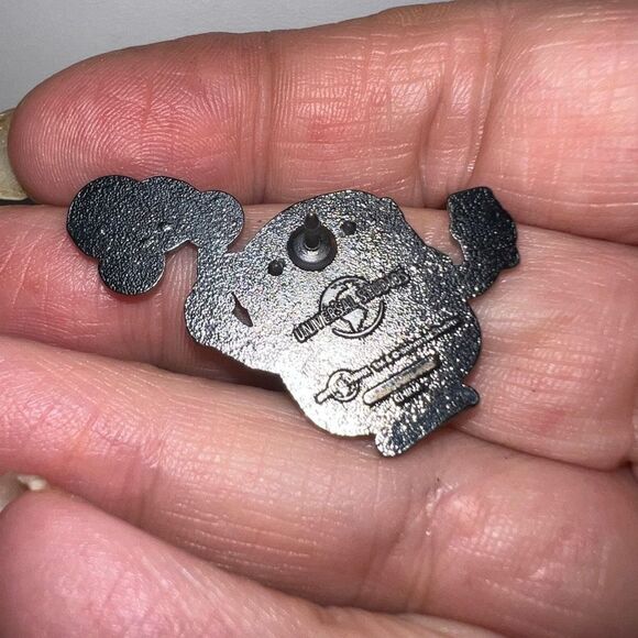 Universal Studios Minion Numbered Pin - Picture 6 of 11